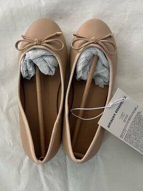 Amazon Essentials Kids Beige Ballet Flats with Bow Accent Size 3